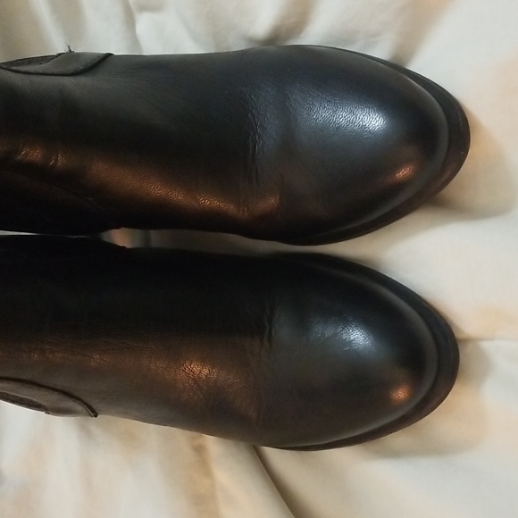 Ugg Black size 9 ankle boots - Picture 11 of 12